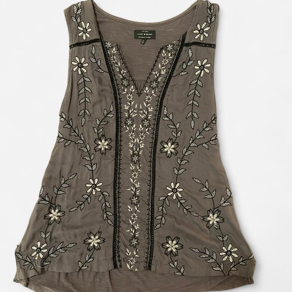 Lucky Brand Sleeveless Embroidered Floral V-Neck Blouse in gray L - Picture 2 of 4